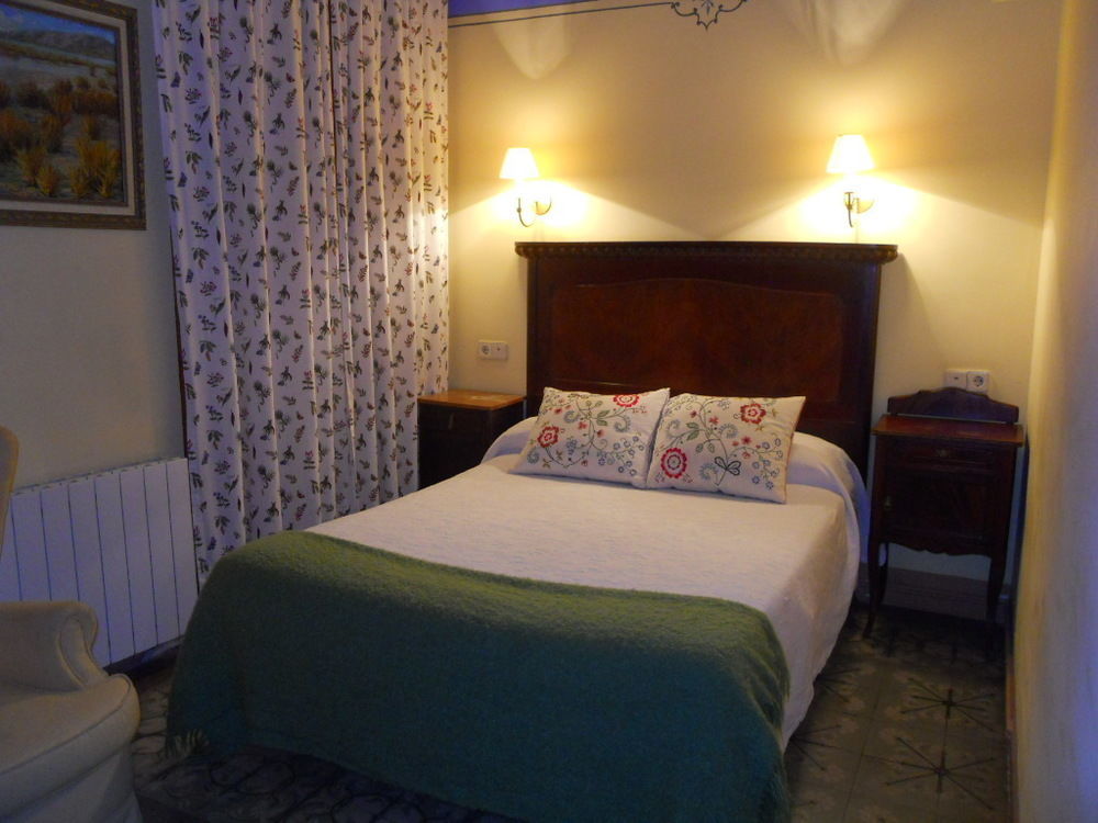 Hotel 1900 Casa Anita Requena Ngoại thất bức ảnh
